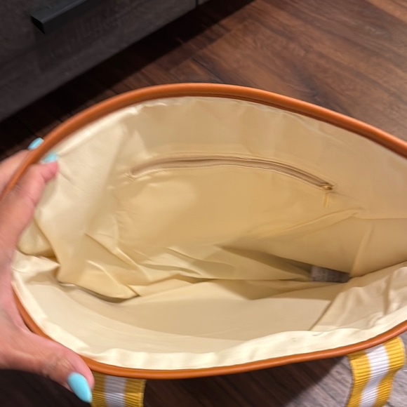Stylish Canvas Cream and Tan Tote Bag with striped yellow/ white straps NWOT - Picture 9 of 9